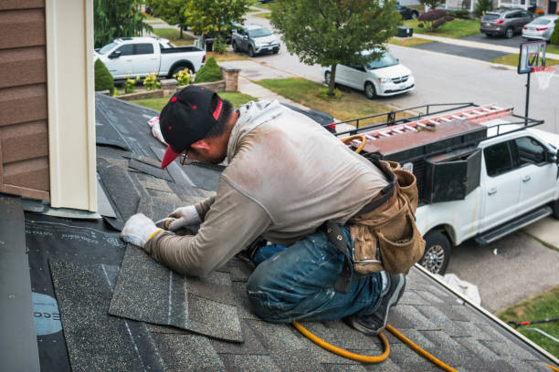 Professional Flat Roof Repair technician working in Jewett, OH